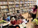 Děti z MŠ v knihovně 1